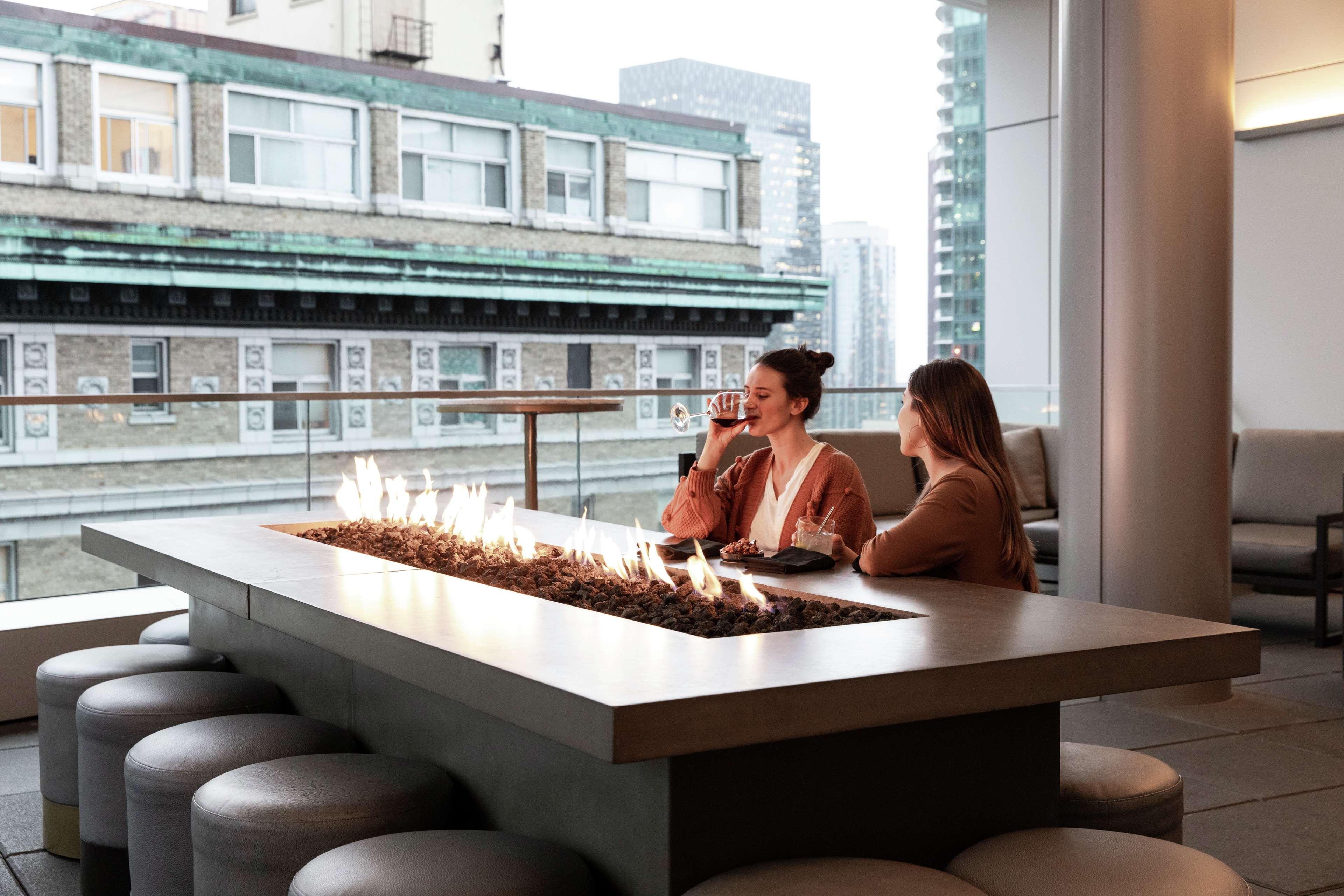 The Charter Hotel Seattle, Curio Collection By Hilton Exteriör bild