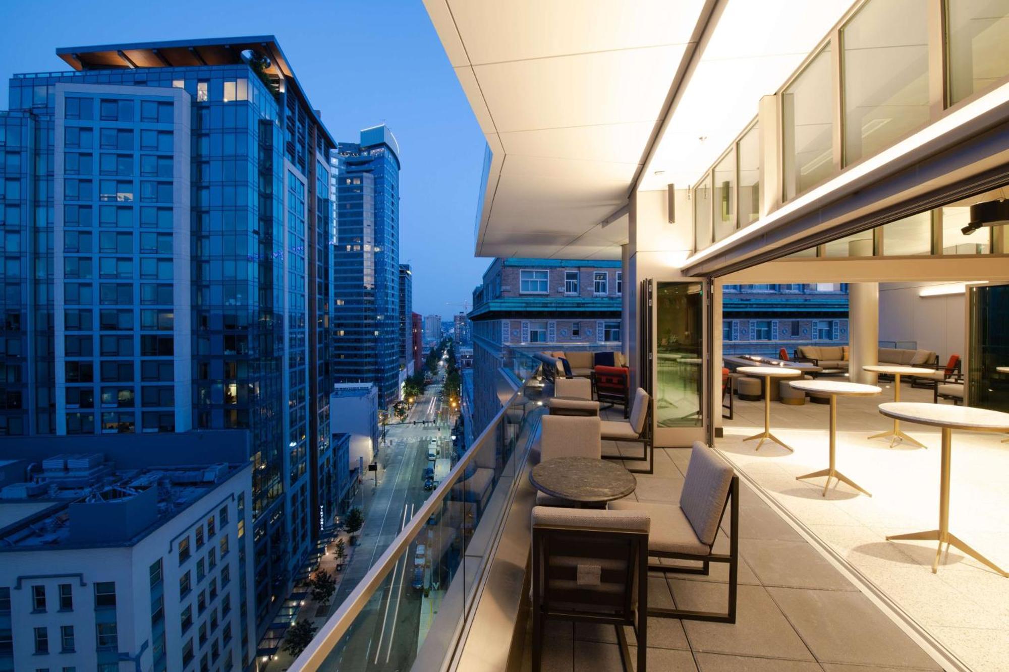 The Charter Hotel Seattle, Curio Collection By Hilton Exteriör bild