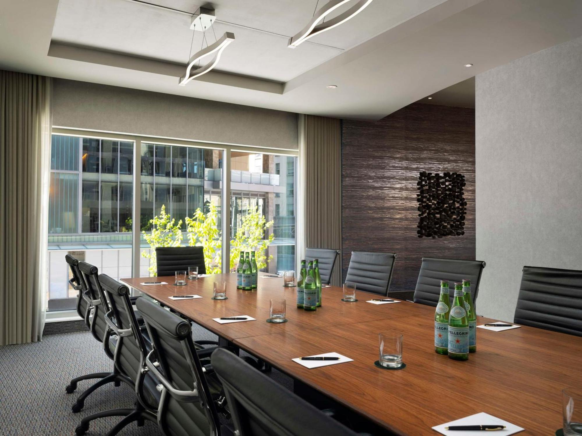 The Charter Hotel Seattle, Curio Collection By Hilton Exteriör bild